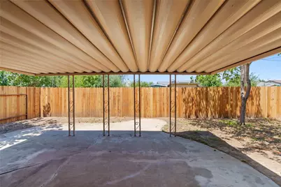 7229 Lawnwood Drive, Sacramento, CA 95828 - Photo 20