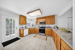 3863 Olivebranch Ln, Carmichael, CA 95608 - Photo 12