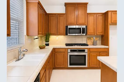 5300 Kungsting Way, Elk Grove, CA 95757 - Photo 18