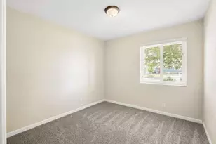 2167 Sarazen Ave, Sacramento, CA 95822 - Photo 32