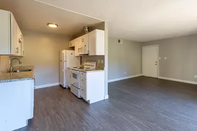 2330 Hurley Way, Sacramento, CA 95825 - Photo 10