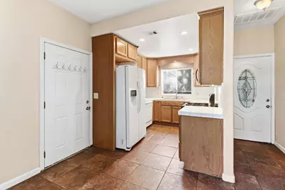 4725 9th Avenue, Sacramento, CA 95820 - Photo 14