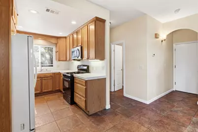 4725 9th Avenue, Sacramento, CA 95820 - Photo 18