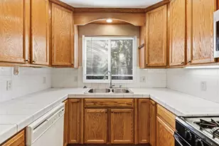 4725 9th Ave, Sacramento, CA 95820 - Photo 20