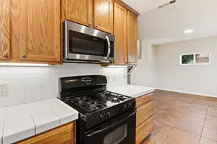 4725 9th Ave, Sacramento, CA 95820 - Photo 22