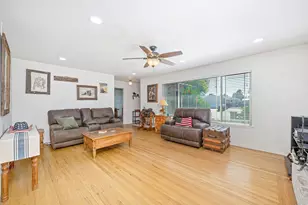 7616 Southbreeze Dr, Sacramento, CA 95828 - Photo 12