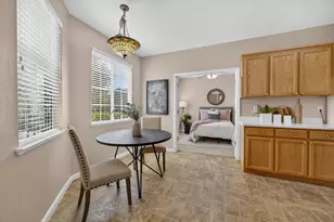 101 Aruba Cir, Sacramento, CA 95823 - Photo 14