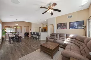 5376 Buckwood Way, Sacramento, CA 95835 - Photo 2