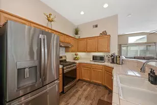 5376 Buckwood Way, Sacramento, CA 95835 - Photo 16
