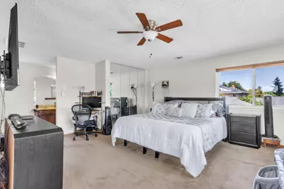 5920 Valley Hi Drive, Sacramento, CA 95823 - Photo 16