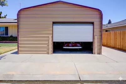 105 Gill Way, Chowchilla, CA 93610 - Photo 18