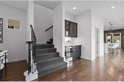 3073 Crocker Drive, Sacramento, CA 95818 - Photo 16