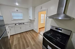 2918 N Hunter St, Stockton, CA 95204 - Photo 2