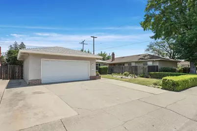 8 N Cambridge Drive, Lodi, CA 95242 - Photo 2