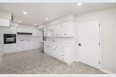 4907 Crestview Drive, Carmichael, CA 95608 - Photo 14