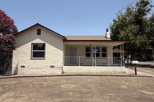 410 N 3rd St, Chowchilla, CA 93610 - Photo 2
