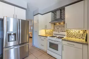 11 Monterosa Ct, Sacramento, CA 95823 - Photo 22