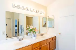 11 Monterosa Ct, Sacramento, CA 95823 - Photo 36