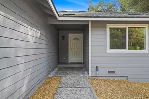 3245 Ray Cir, Auburn, CA 95602 - Photo 2