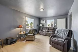 221 W 20th St, Merced, CA 95340 - Photo 20