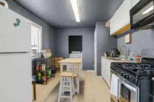 221 W 20th St, Merced, CA 95340 - Photo 16