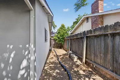 4824 Willowbrook Drive, Sacramento, CA 95842 - Photo 20