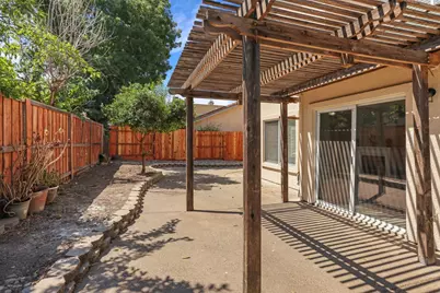 10245 Point Reyes, Stockton, CA 95209 - Photo 32