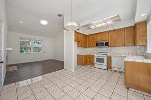 6810 Hampton Cove Way, Sacramento, CA 95823 - Photo 10