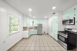 976 Acacia Ave, Sacramento, CA 95815 - Photo 10