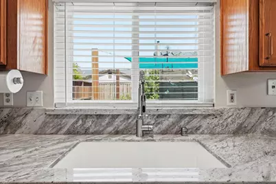 8298 Sunny Creek Way, Sacramento, CA 95823 - Photo 14