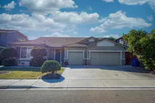 657 Mt Rushmore Dr, Newman, CA 95360 - Photo 2