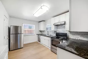 3260 V St, Sacramento, CA 95817 - Photo 16
