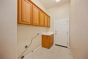 9341 Courtney Way, Roseville, CA 95747 - Photo 40