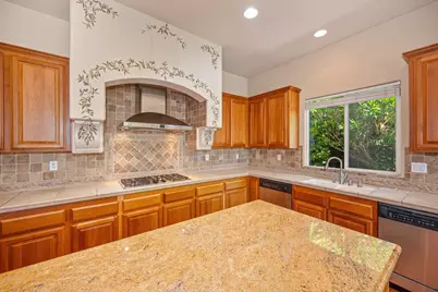 9341 Courtney Way, Roseville, CA 95747 - Photo 32