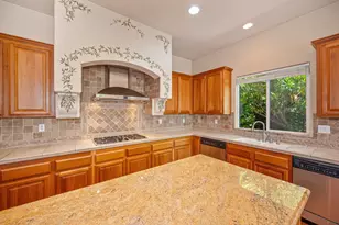 9341 Courtney Way, Roseville, CA 95747 - Photo 32