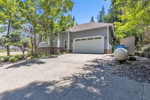 1810 American River Trail, Cool, CA 95614 - Photo 2