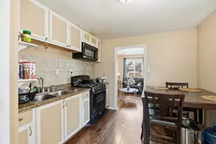 221 W 20th St, Merced, CA 95340 - Photo 8