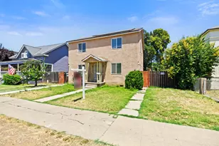 221 W 20th St, Merced, CA 95340 - Photo 2
