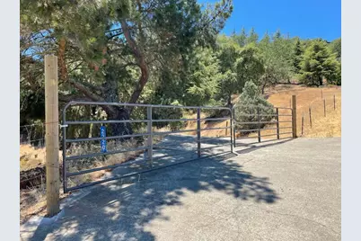 2210 Rolling Hills Drive, Morgan Hill, CA 95037 - Photo 6