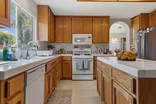 160 Grenache Ct, Los Banos, CA 93635 - Photo 14