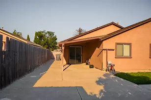 1422 Pinot Dr, Livingston, CA 95334 - Photo 22