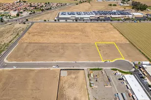 251 Commerce Wy, Los Banos, CA 93635 - Photo 1