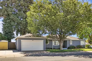 1220 S Crescent Ave, Lodi, CA 95240 - Photo 2