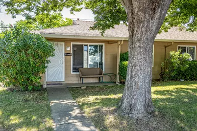 4903 58th Street, Sacramento, CA 95820 - Photo 4