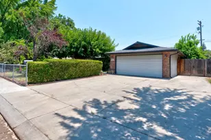 620 Lenore Dr, Modesto, CA 95351 - Photo 2