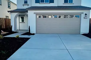 6421 Maple Leaf Ln, Riverbank, CA 95367 - Photo 1