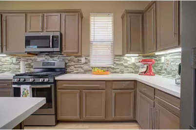 180 Mahonia Circle, Sacramento, CA 95835 - Photo 12