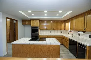 1647 Running, Ceres, CA 95307 - Photo 18