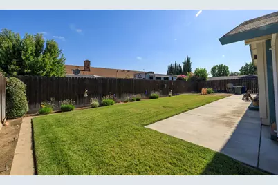 1647 Running, Ceres, CA 95307 - Photo 42