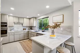 935 Sunwood Way, Sacramento, CA 95831 - Photo 16